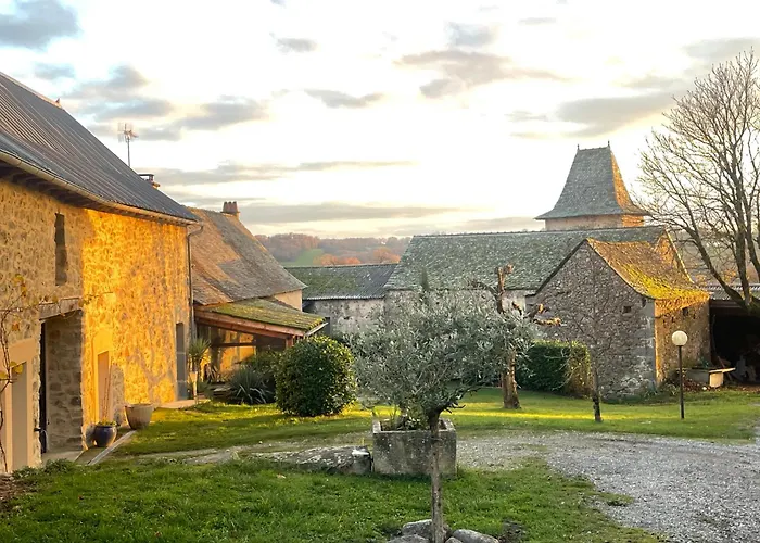 Maison De Famille Nyaraló